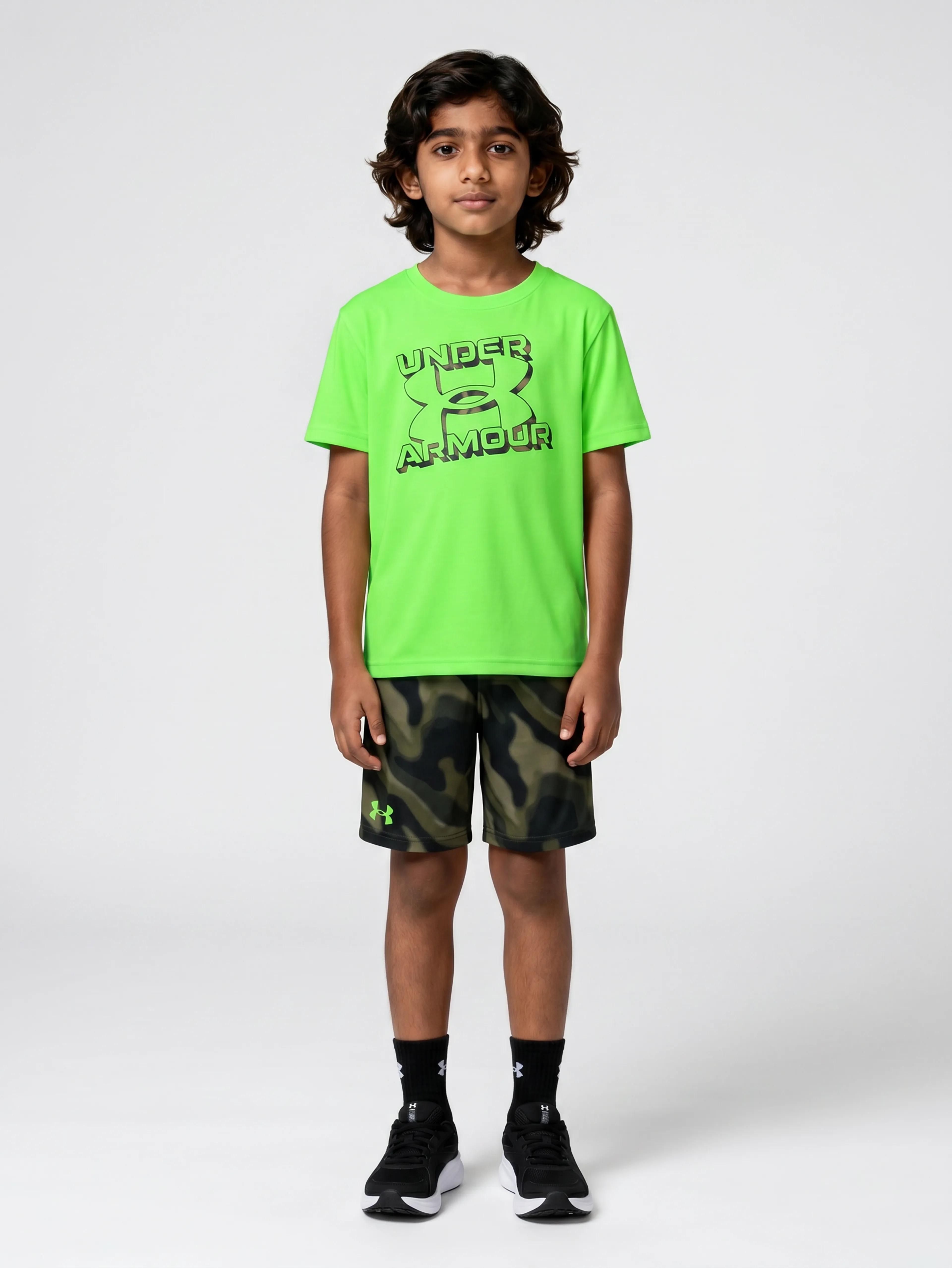 Chlapčenský set Under Armour UA TECH PRINTED SS SHORT SET-GRN - 001
