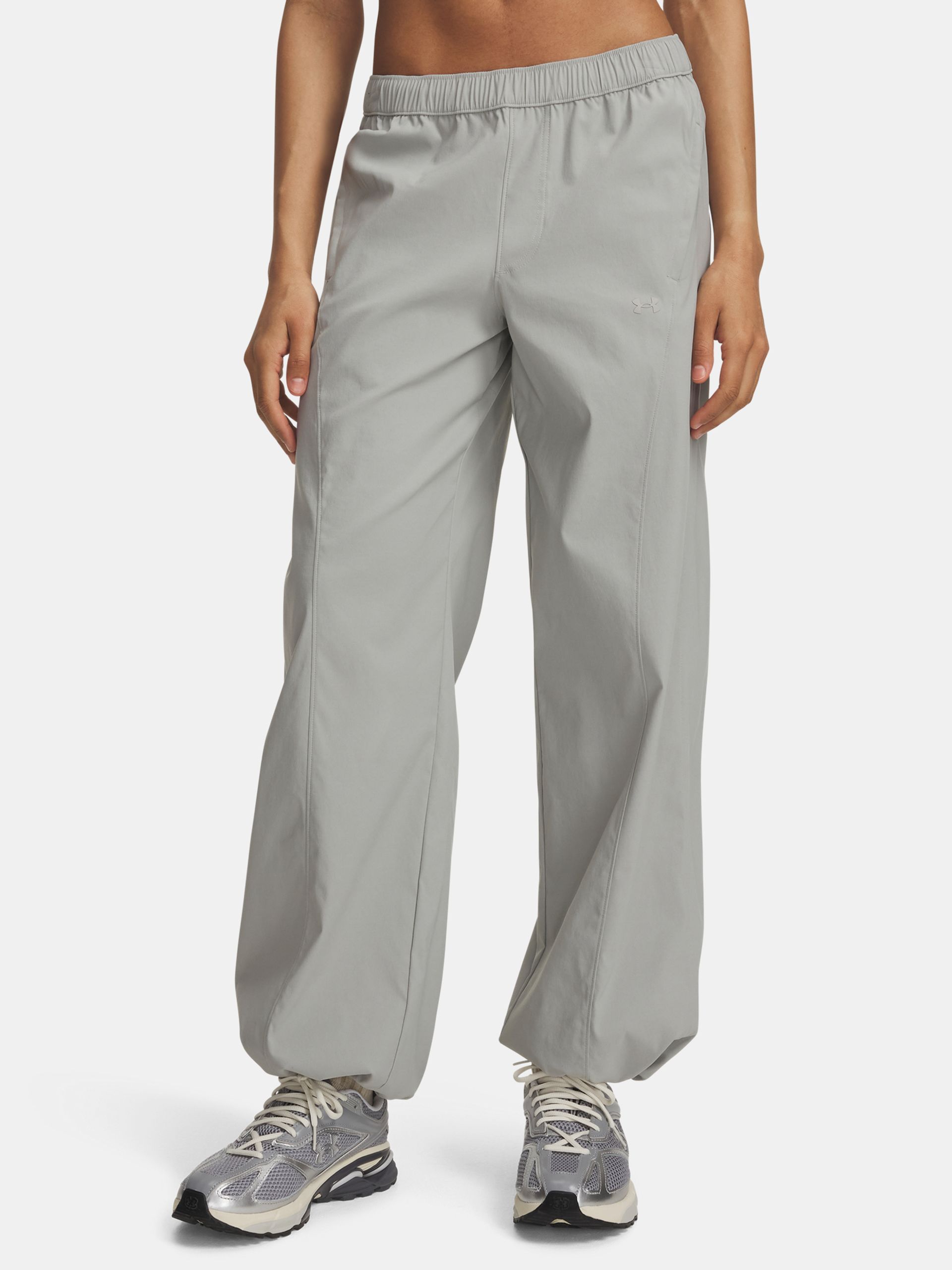 Sieviešu sporta bikses Under Armour Unstoppable Wvn Pant - 001