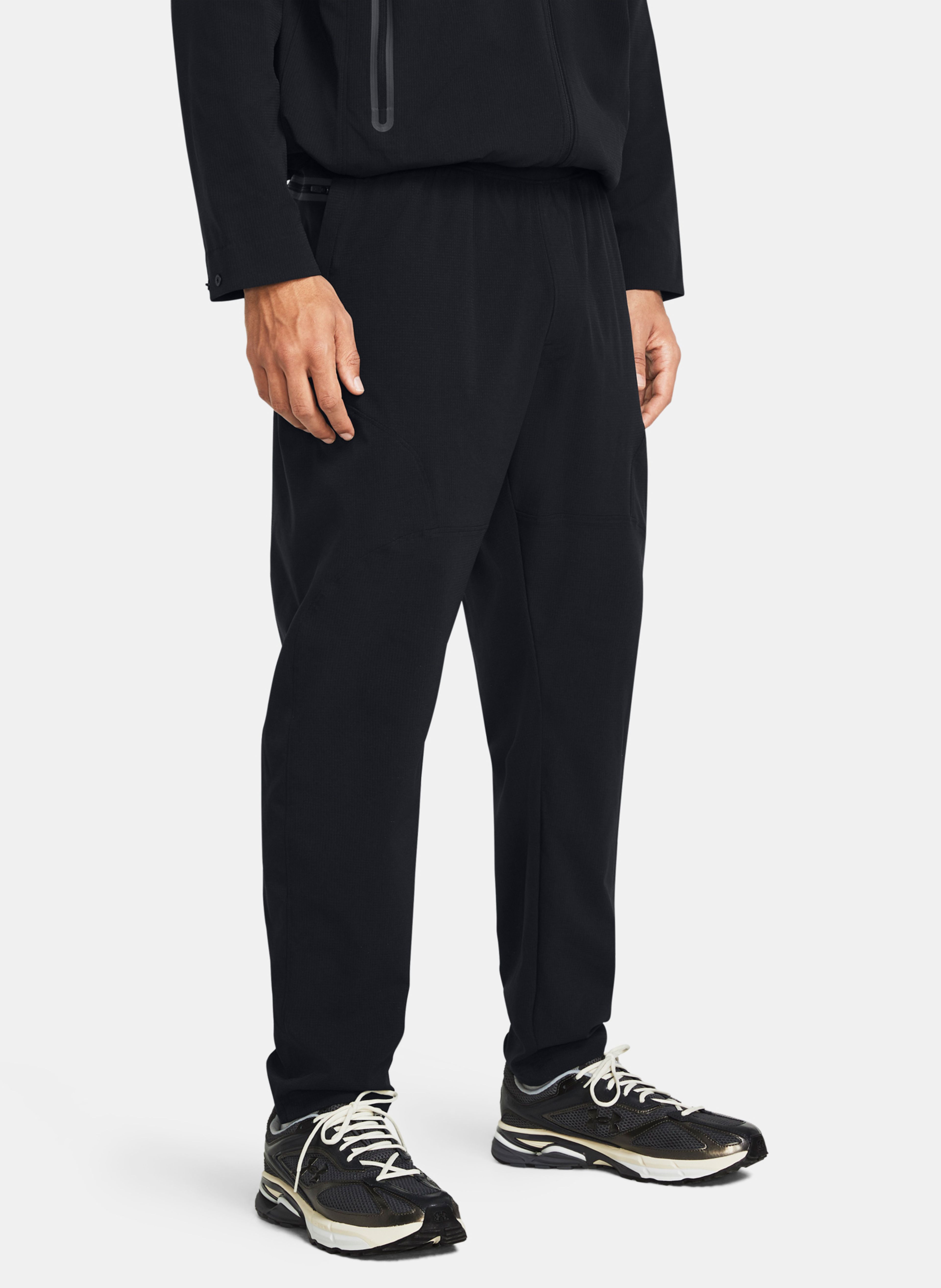 Moške športne hlače Under Armour UA Unstoppable Vented Taper - 002
