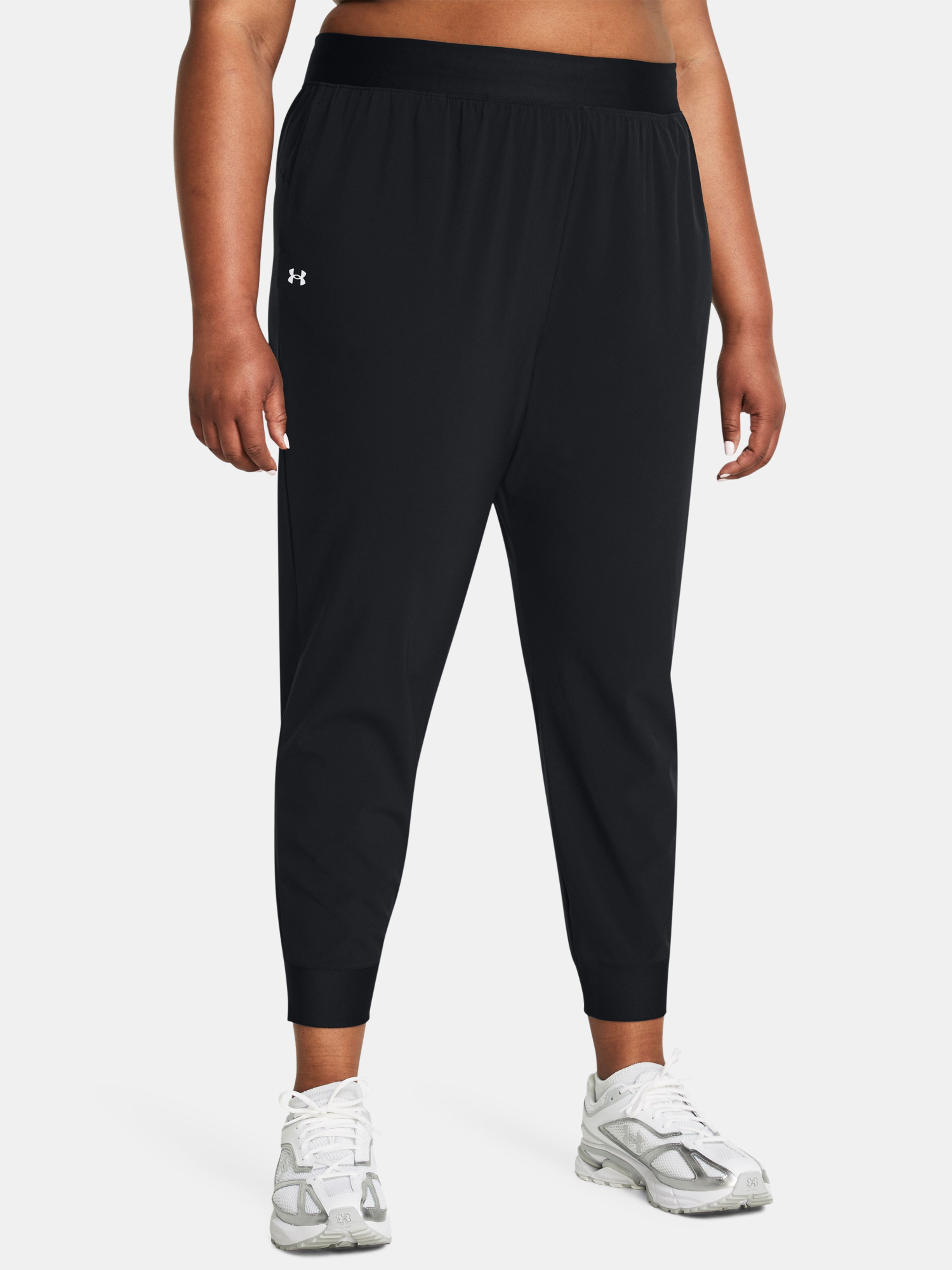 Ženske športne hlače Under Armour ArmourSport High Rise Wvn Pant&