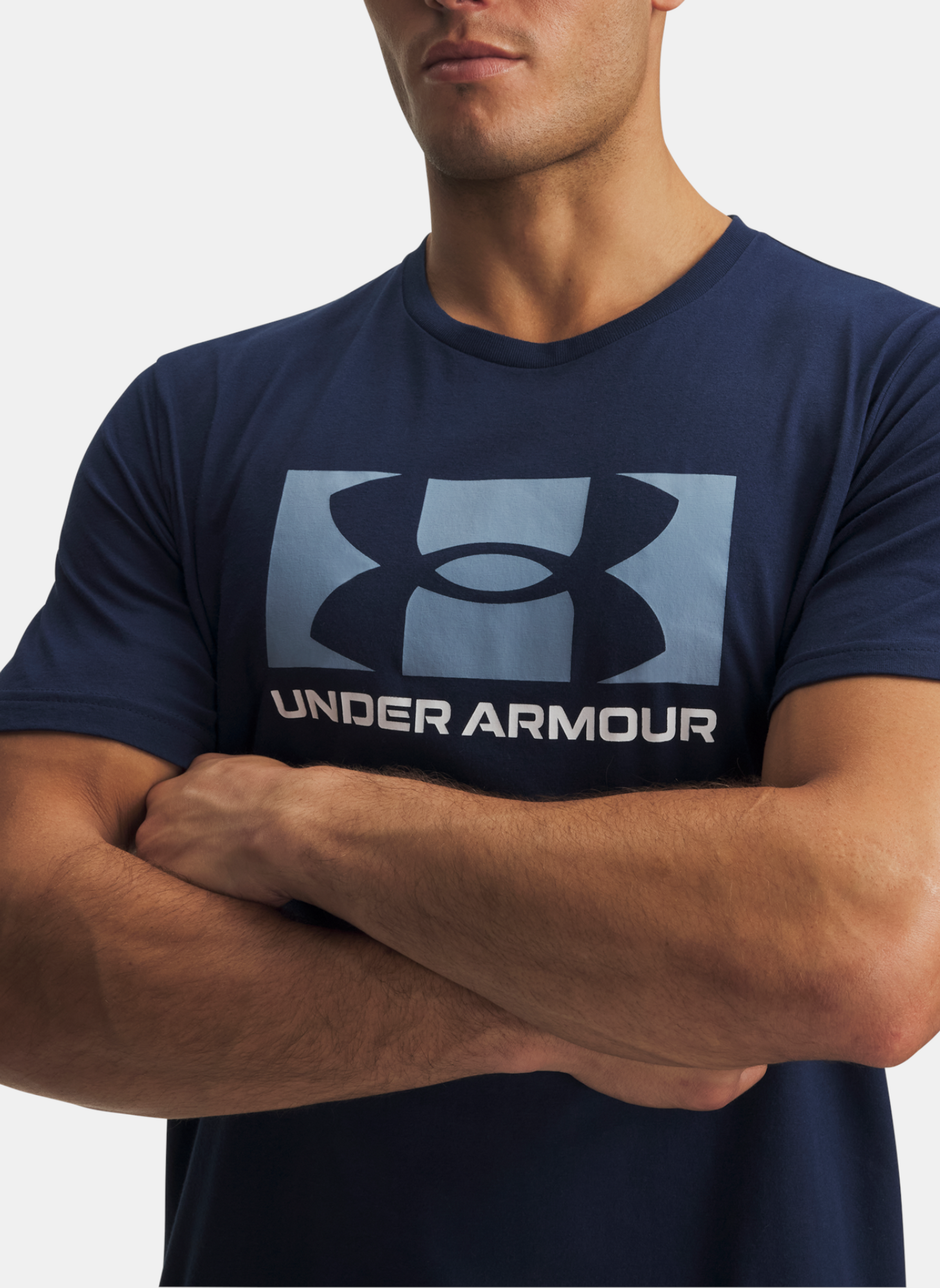 Vyriški marškinėliai Under Armour UA M CENTER BOXED LOGO SS - 003