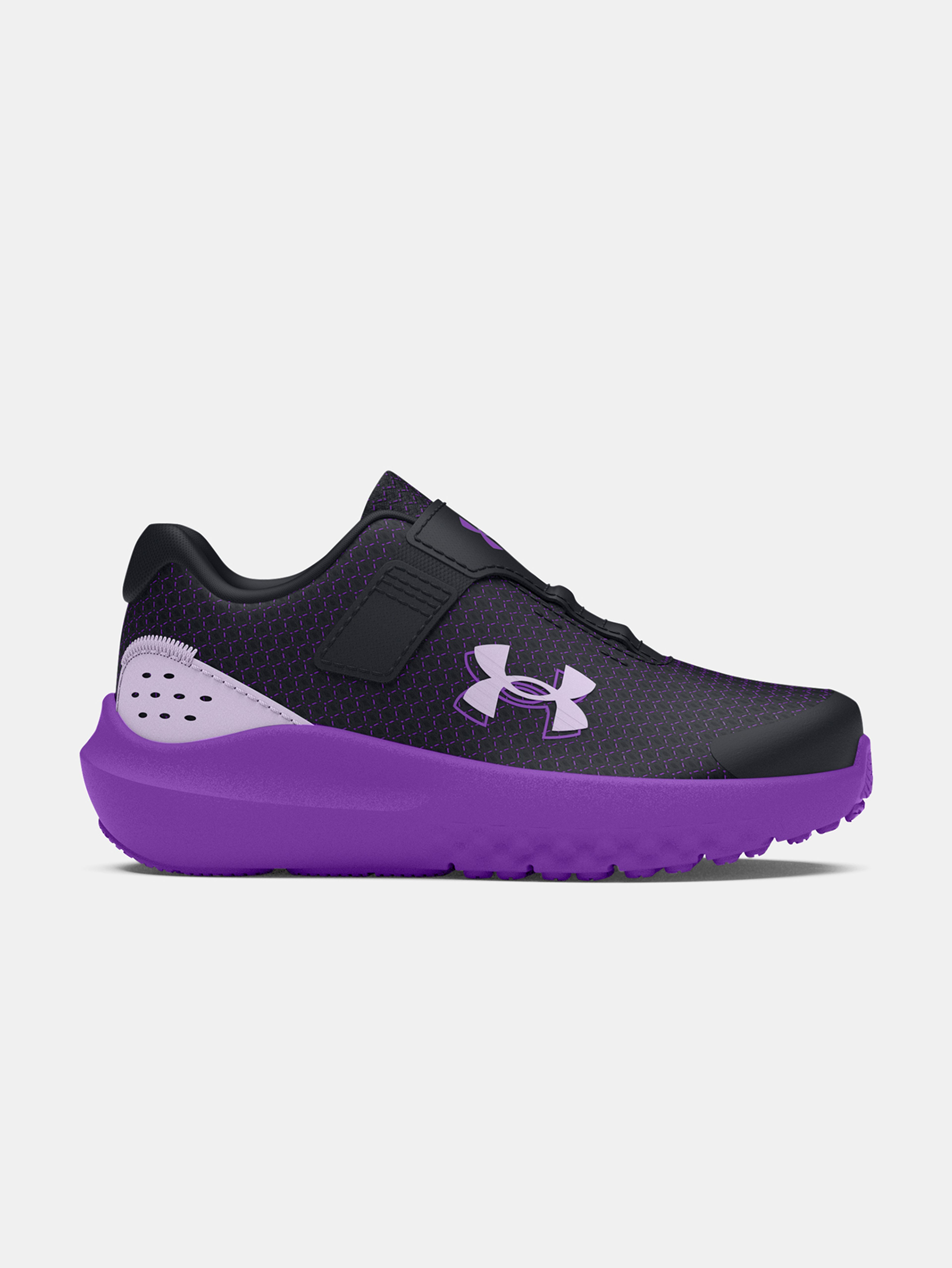 Lány cipők Under Armour UA GINF Surge 4 AC