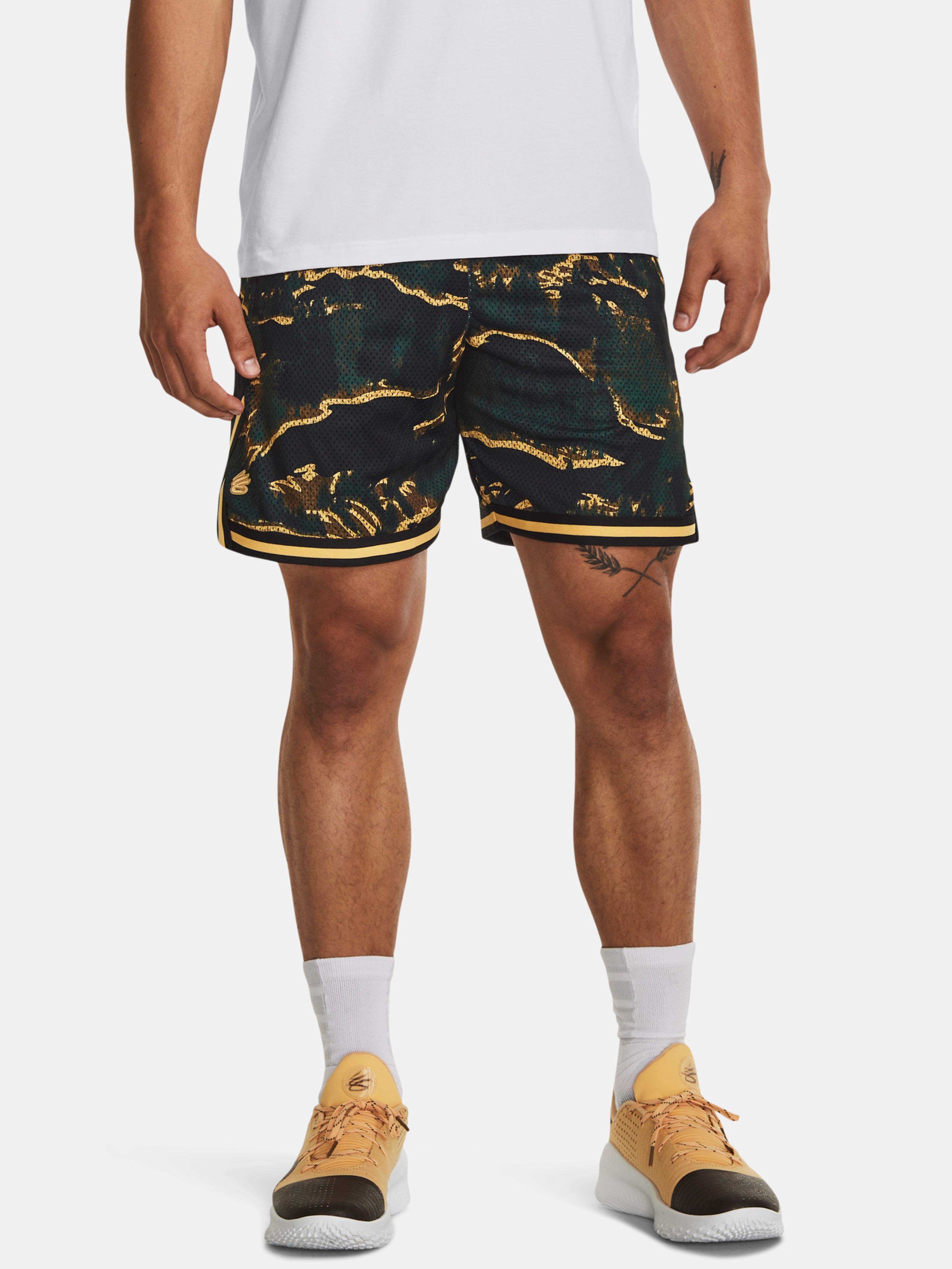 Férfi rövidnadrágok Under Armour Curry Mesh Short 1