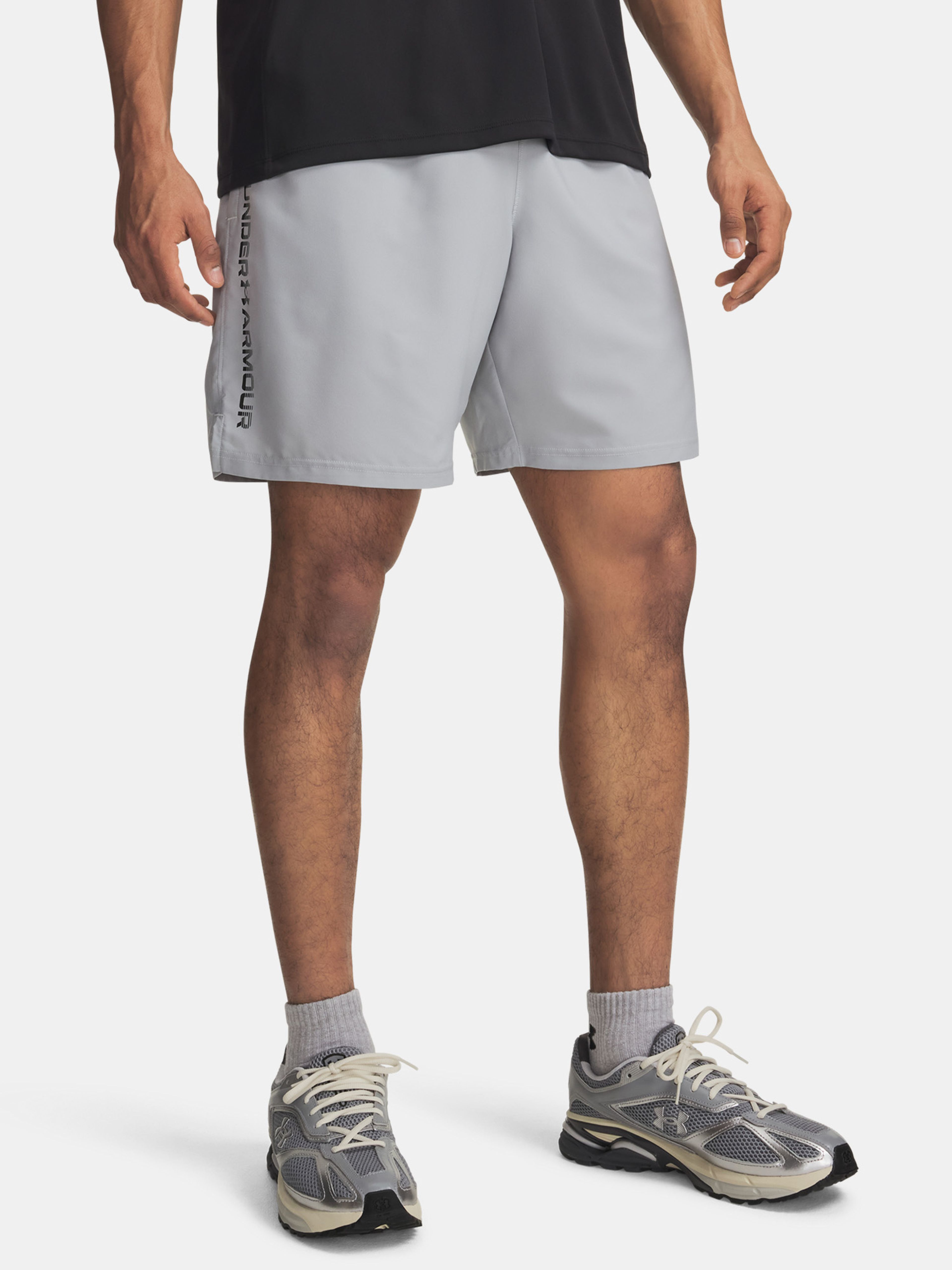 Meeste lühikesed püksid Under Armour UA Tech Woven Wordmark Short - 001