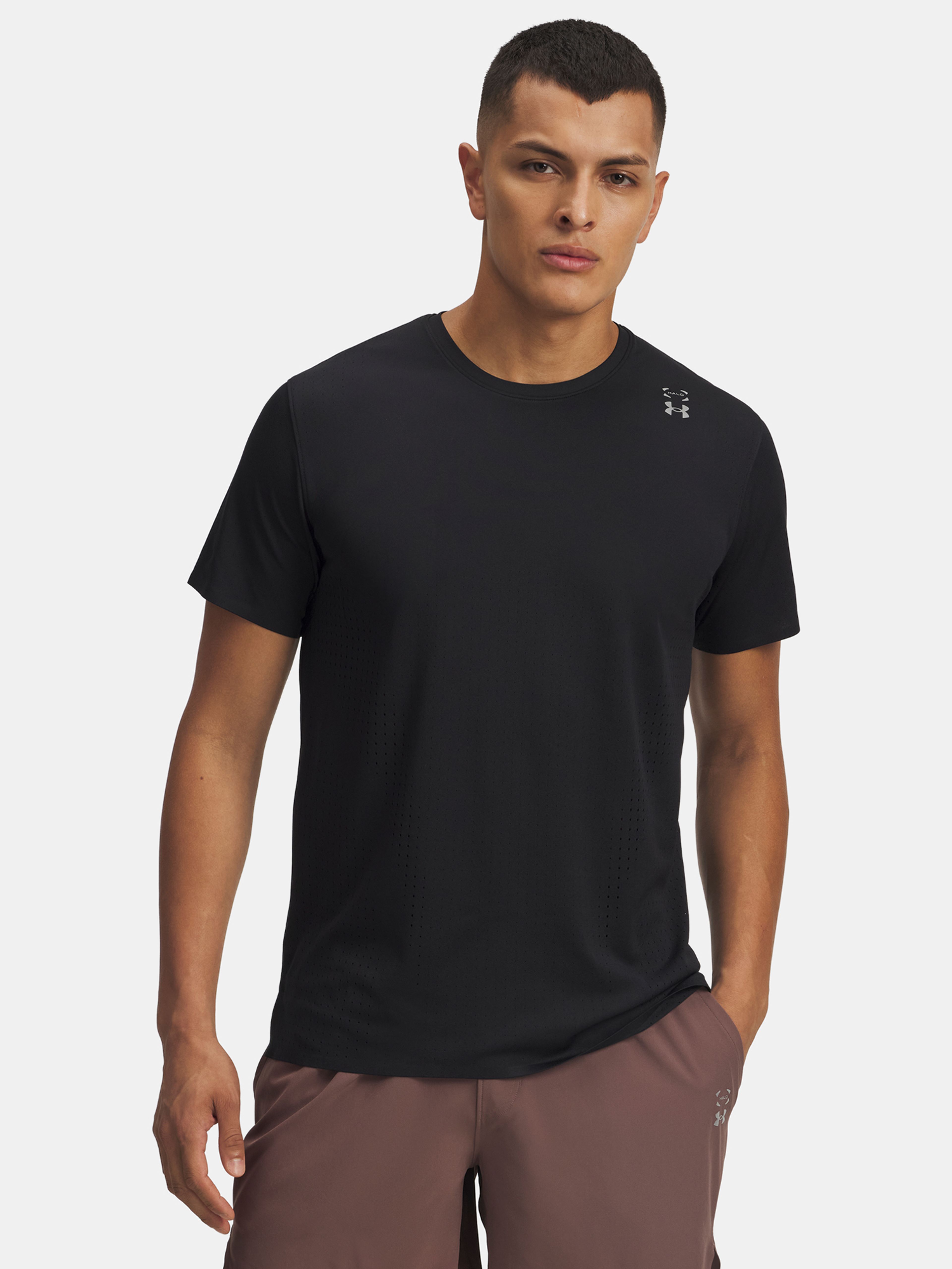 Férfi póló Under Armour UA Halo Vent SS-BLK