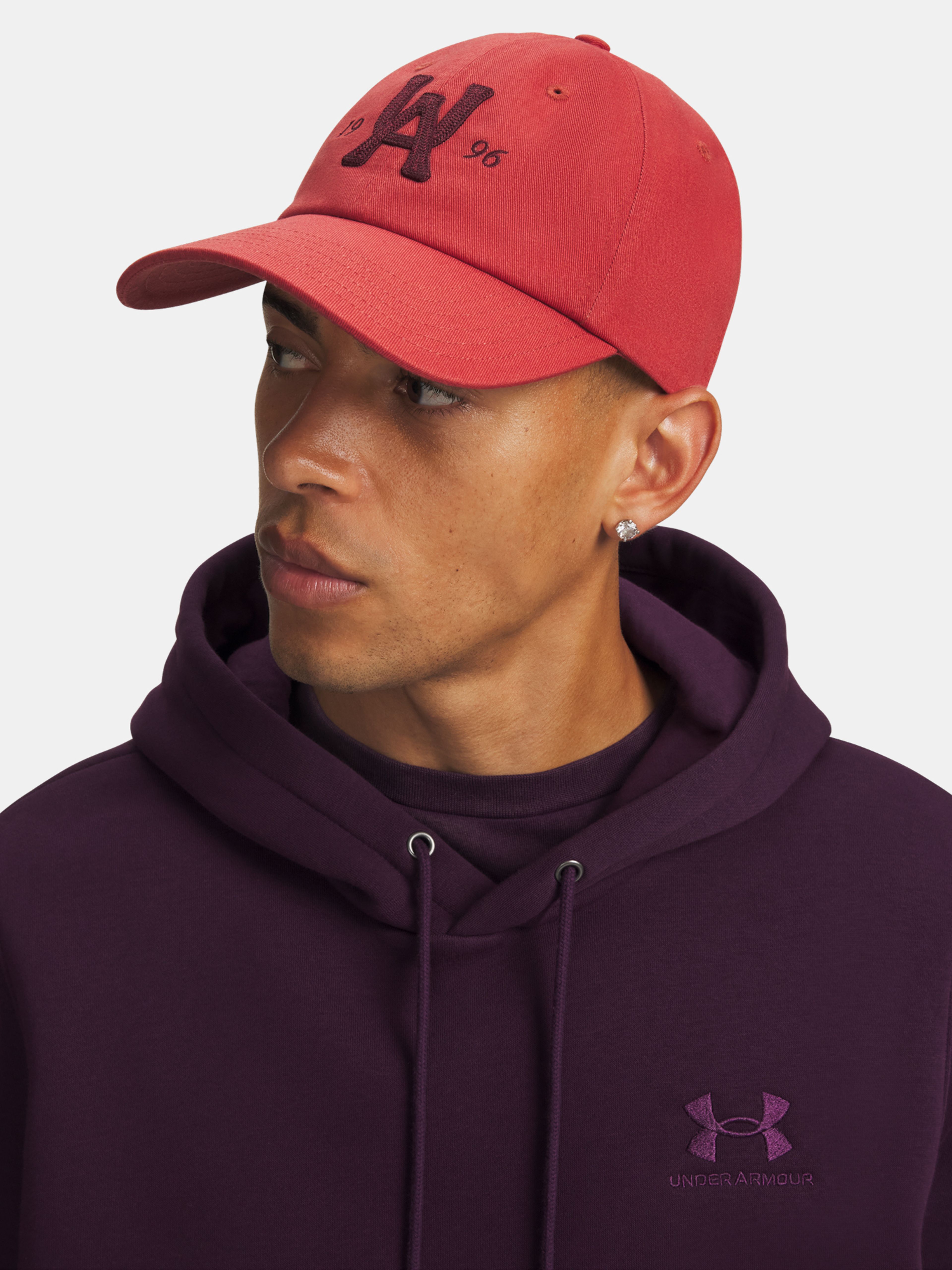 Unisex šilt kapa Under Armour Essential Low ADJ - 003