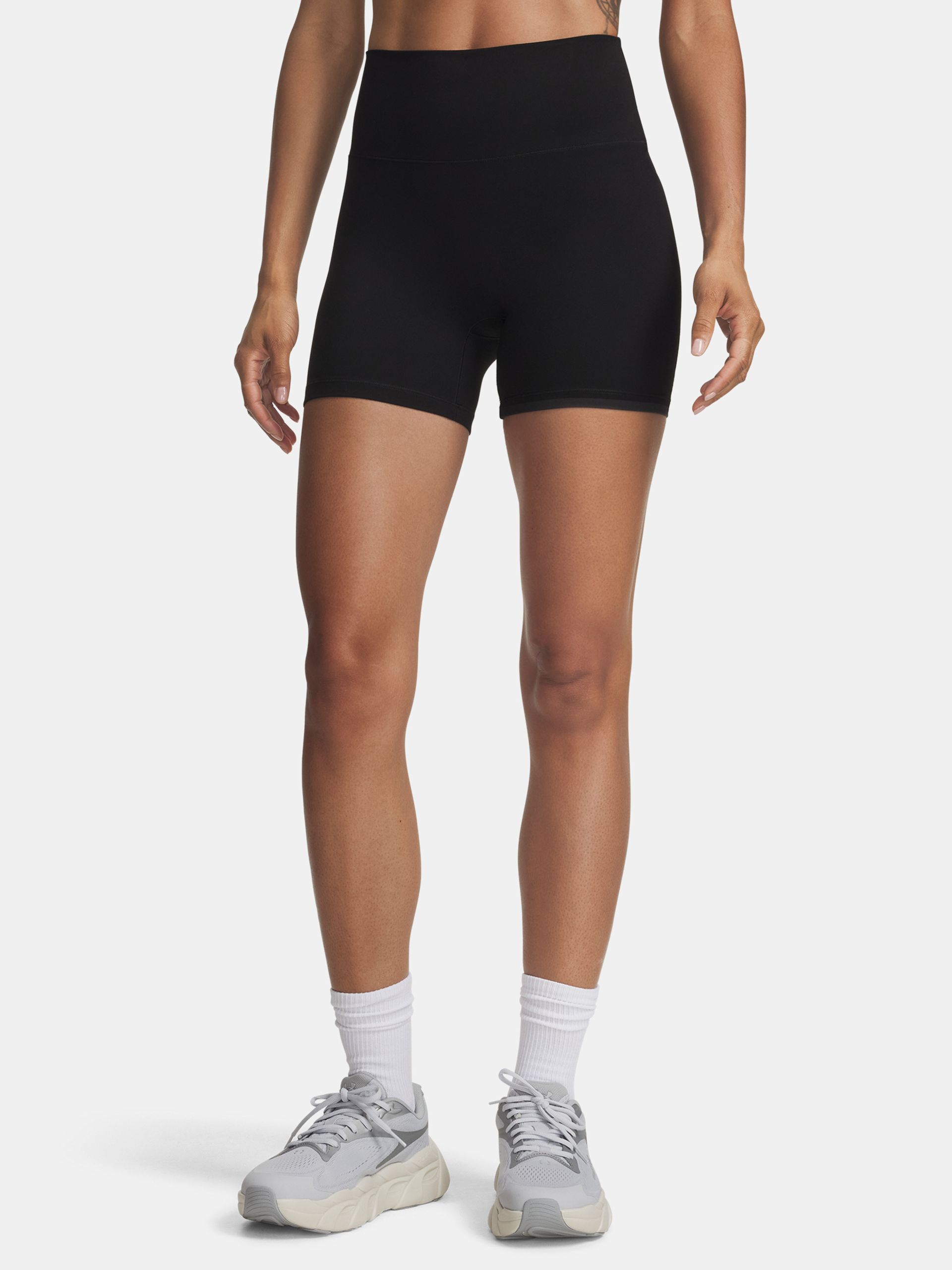 Sieviešu īsbikses Under Armour Meridian Middy - 001